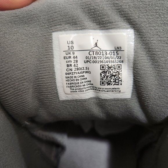 Men's Air Jordan 12 Retro "Stealth" - Picture 7 of 7